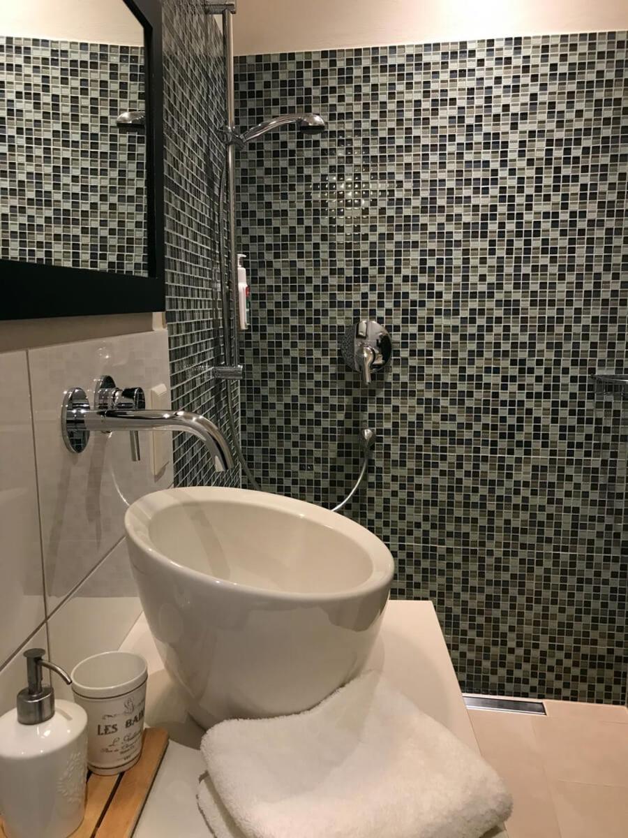 Landhotel Untere Muehle Strassberg Екстериор снимка