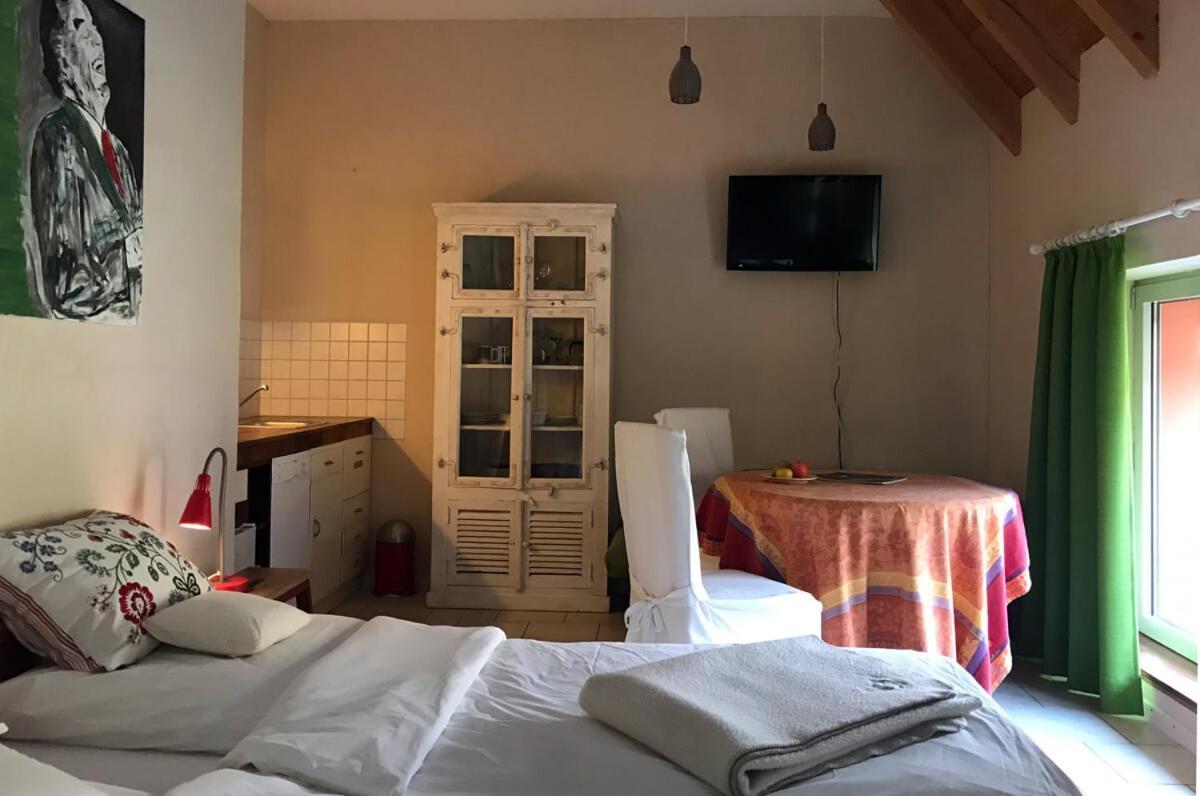 Landhotel Untere Muehle Strassberg Екстериор снимка